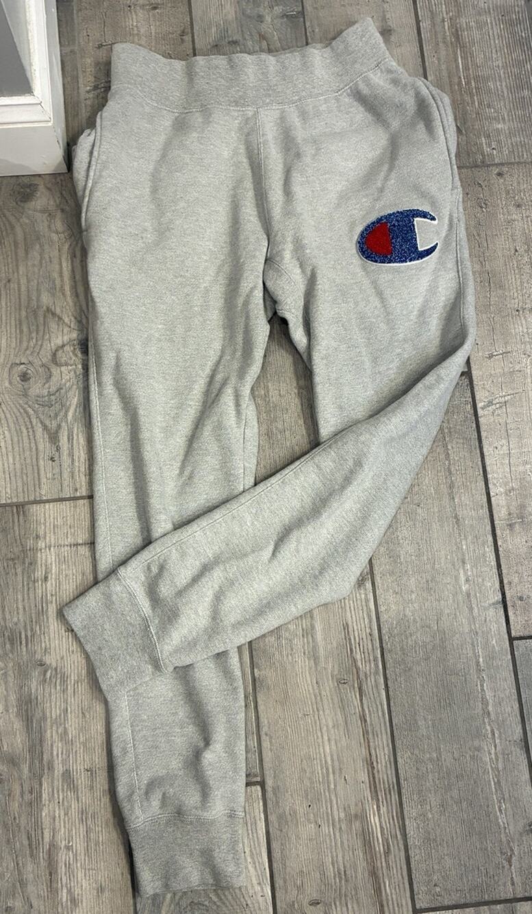 Champion Men's Reverse Weave Big Logo Cuffed Heather Grey Sweatpants Medium